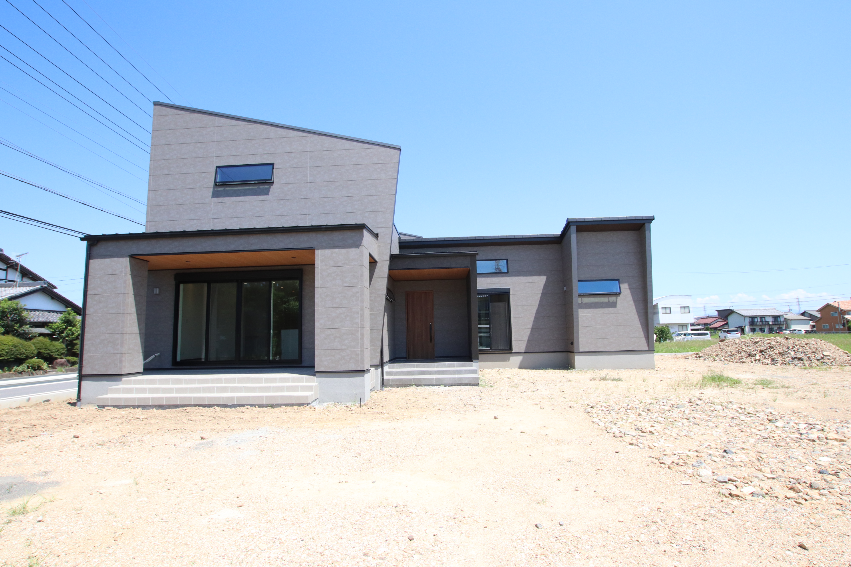 プライベートとお客様を分けた家